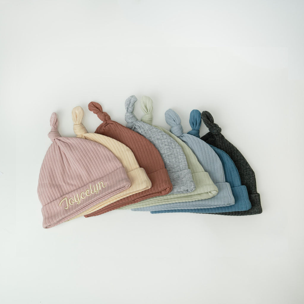 Personalized organic baby beanie with embroidered name: soft cotton,non-toxic and comfortable beanie