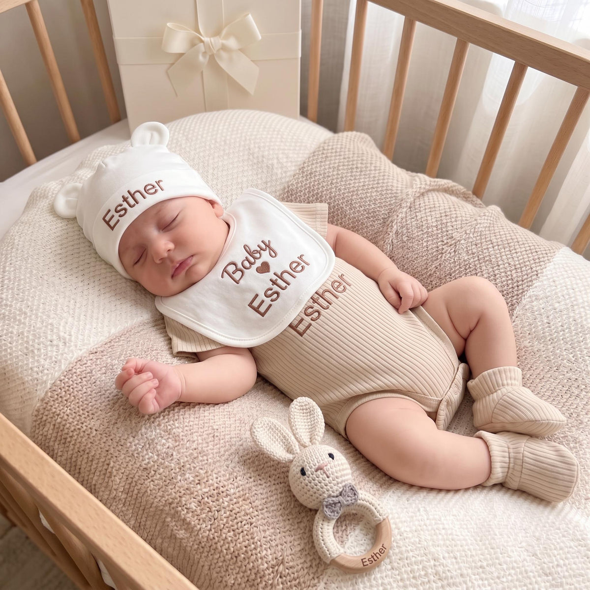 Personalized Organic Cotton Baby Gift Set | Bodysuit, Socks, Hat, Bib, Toy