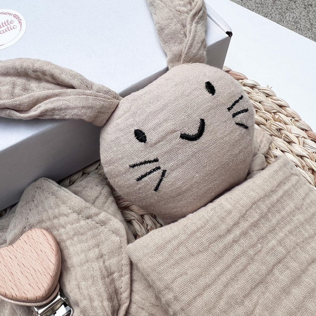Personalized Bunny Lovey Gift Set – Embroidered Muslin Baby Toy