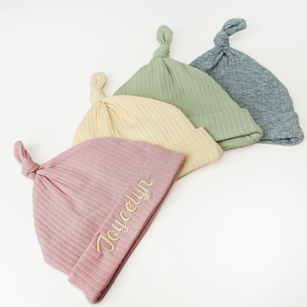Personalized organic baby beanie with embroidered name: soft cotton,non-toxic and comfortable beanie