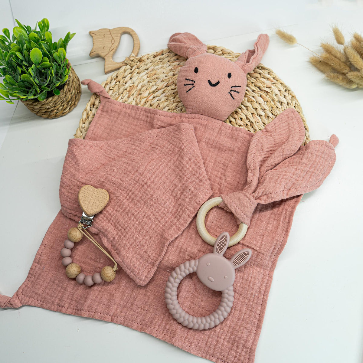 Personalized Bunny Lovey Gift Set – Embroidered Muslin, Pacifier Clip & Toy