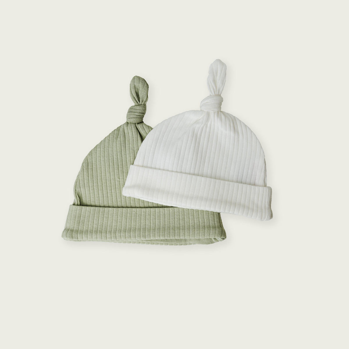 Personalized organic baby beanie with embroidered name: soft cotton,non-toxic and comfortable beanie