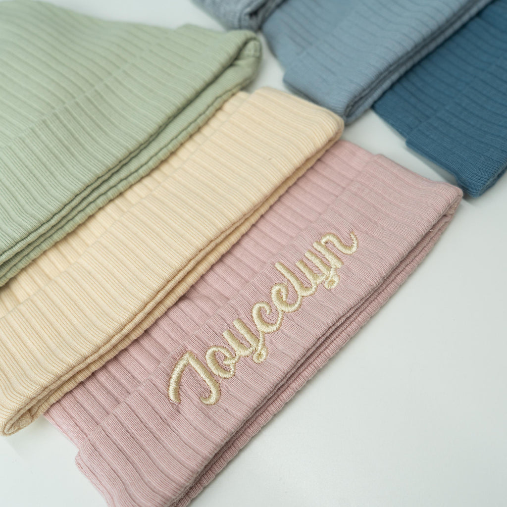 Personalized organic baby beanie with embroidered name: soft cotton,non-toxic and comfortable beanie