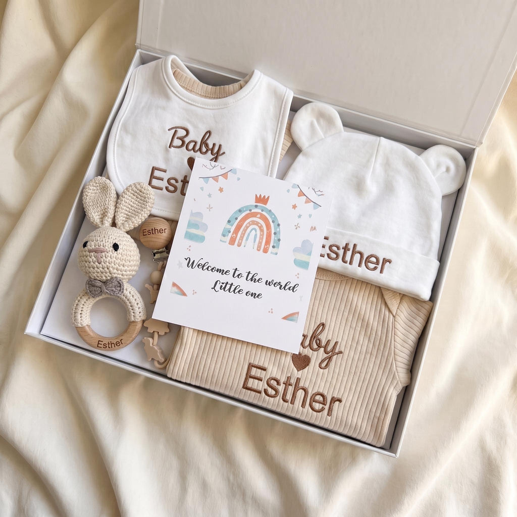 Personalized Organic Cotton Baby Gift Set | Bodysuit, Socks, Hat, Bib, Toy