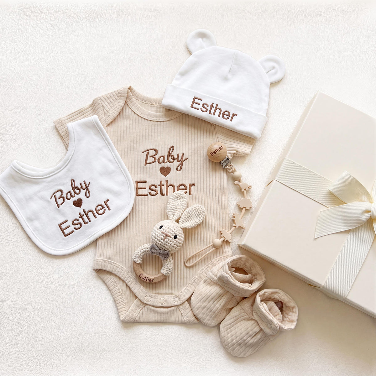 Personalized Organic Cotton Baby Gift Set | Bodysuit, Socks, Hat, Bib, Toy
