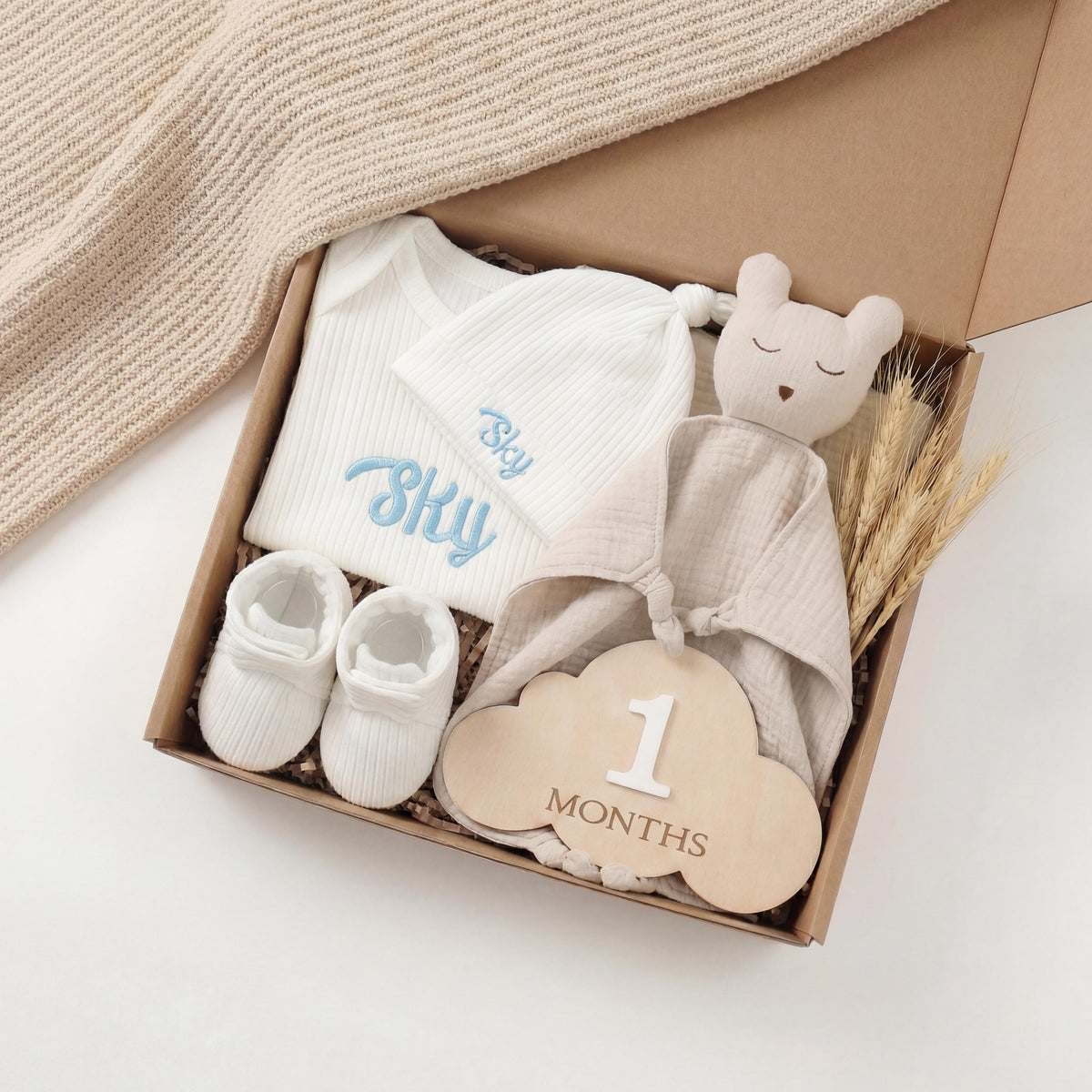 Personalized Organic Cotton Baby Gift Box, Newborn Welcome Set, Bear Lovey, Bodysuit, Beanie, Socks